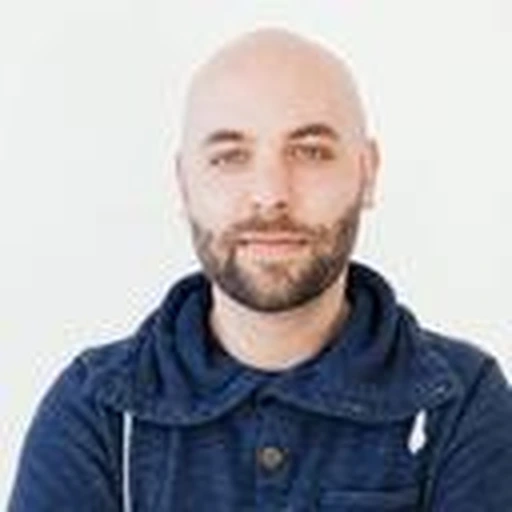 Tobias R.